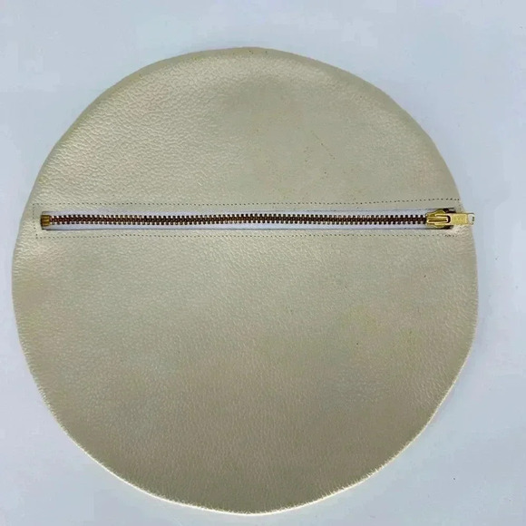 Zippered cream leather Disc clutch purse - Picture 1 of 4
